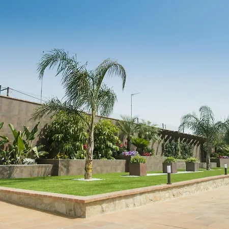 Fuente1 Piscina Comun Famila *