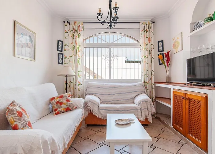 Літній будинок Fuente1 Piscina Comun Famila Коніль-де-ла-Фронтера