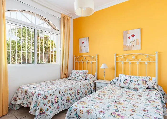 Fuente1 Piscina Comun Famila Коніль-де-ла-Фронтера