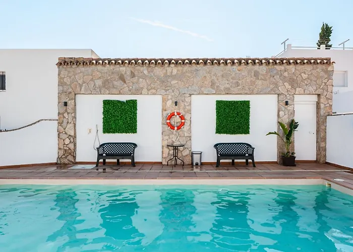 Fuente1 Piscina Comun Famila Літній будинок